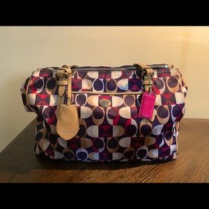 Super cute Coach bag-tons of storage